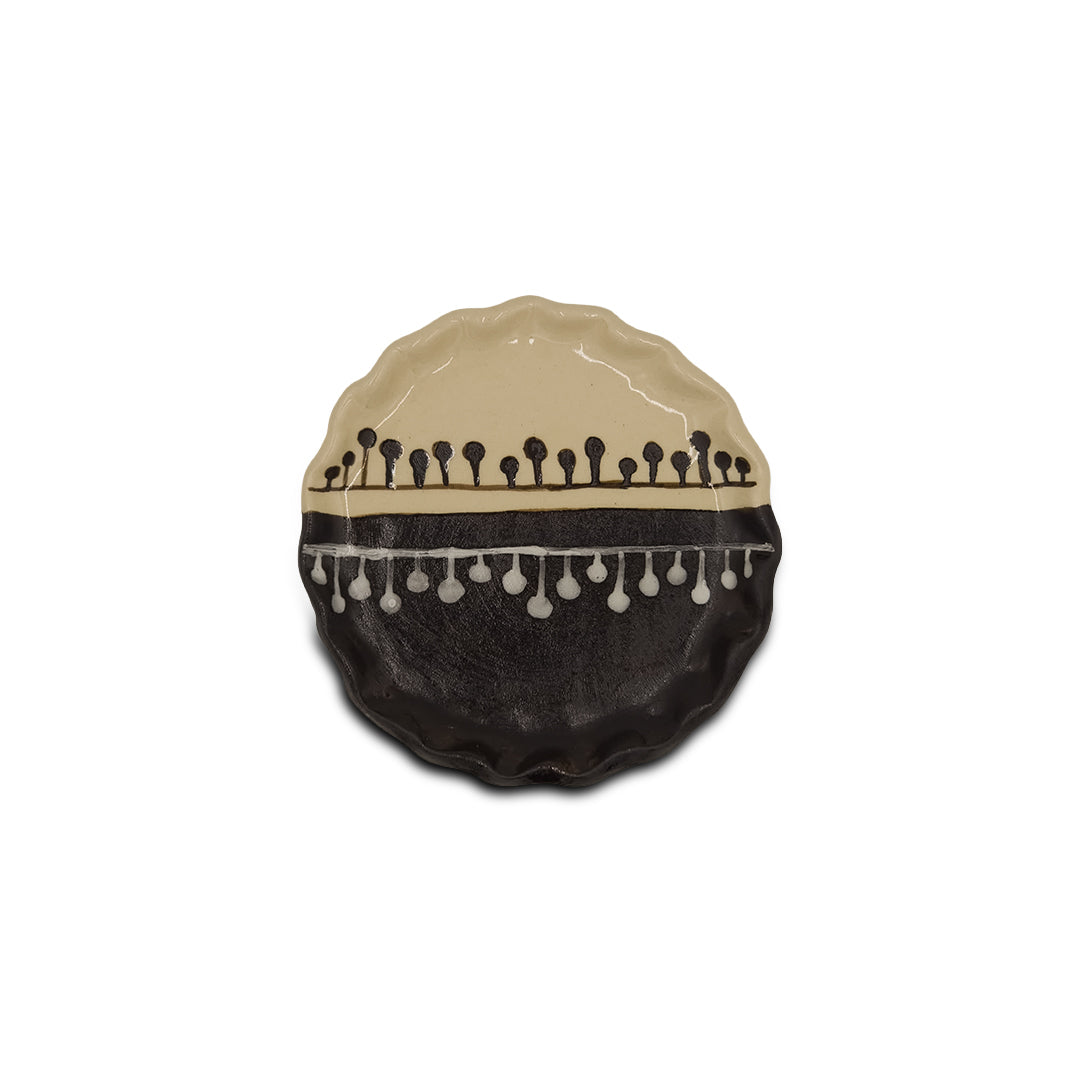 Two-Tone Scalloped Ceramic small Plate