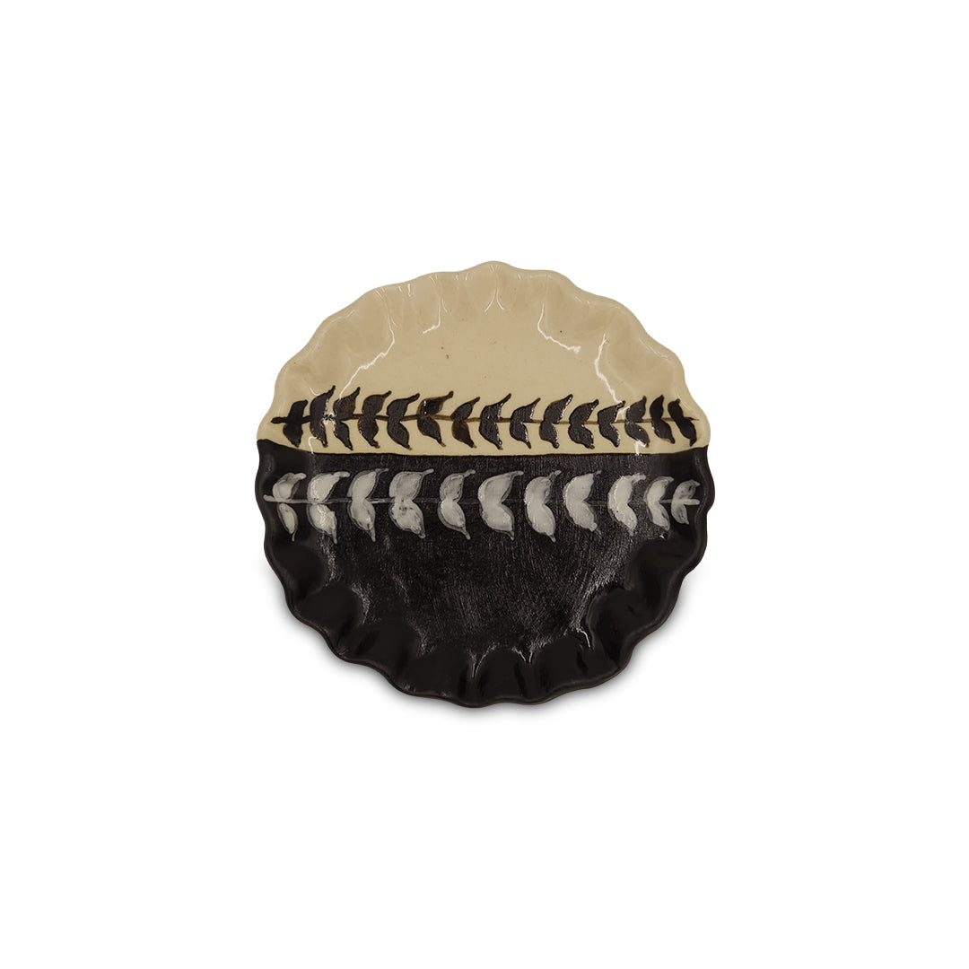 Two-Tone Scalloped Ceramic small Plate