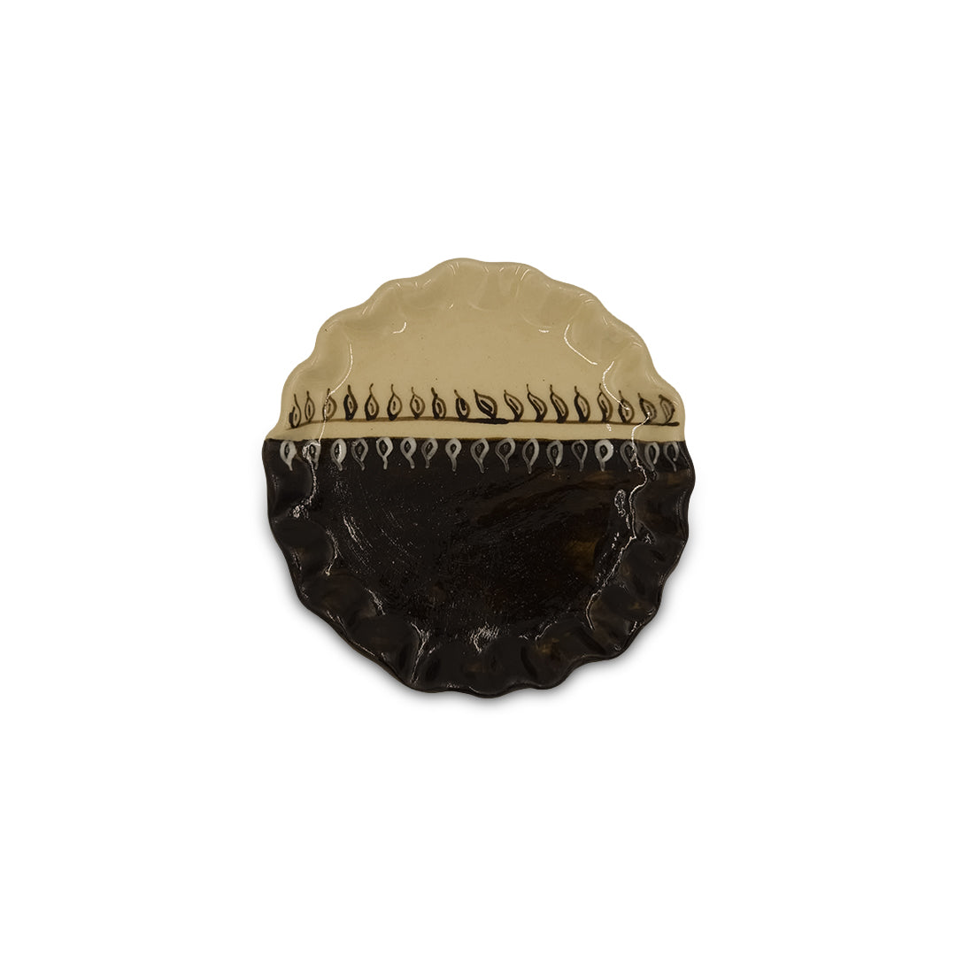 Two-Tone Scalloped Ceramic small Plate