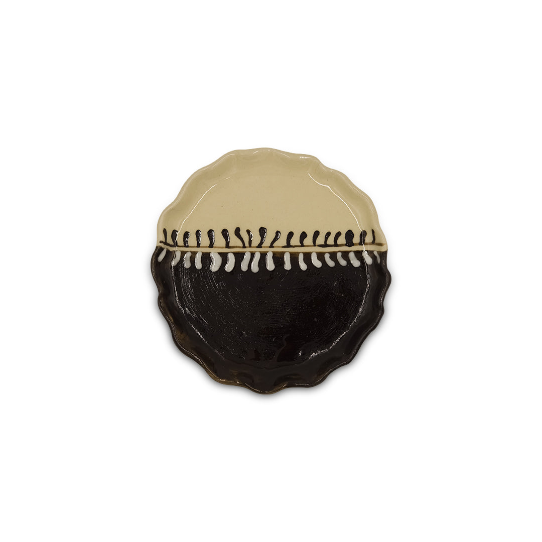 Two-Tone Scalloped Ceramic small Plate